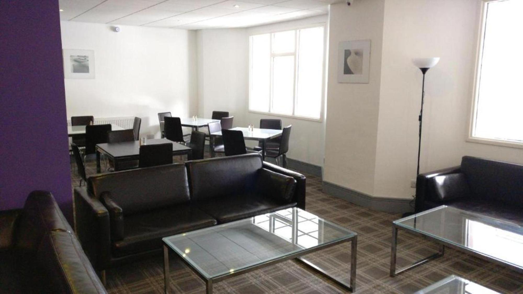 Oyo Wave Crest Hotel Blackpool