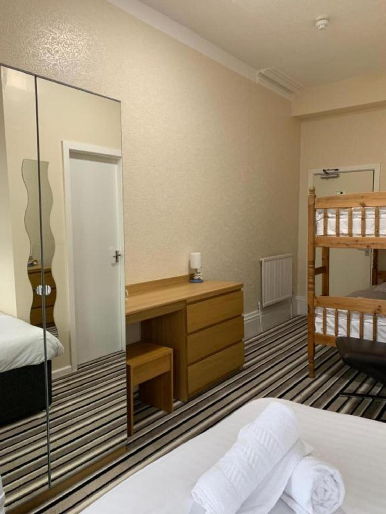Hotel Oyo Wave Crest