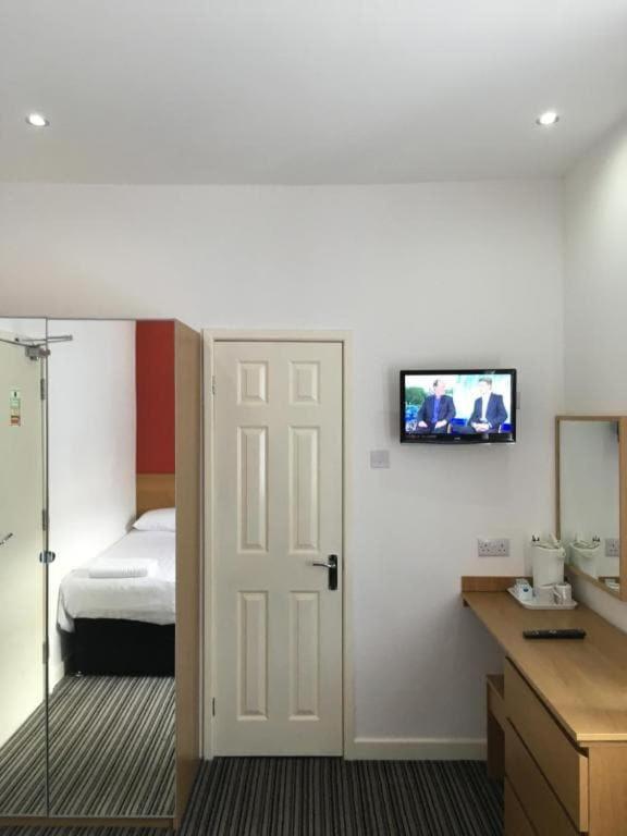 Oyo Wave Crest Hotel Blackpool