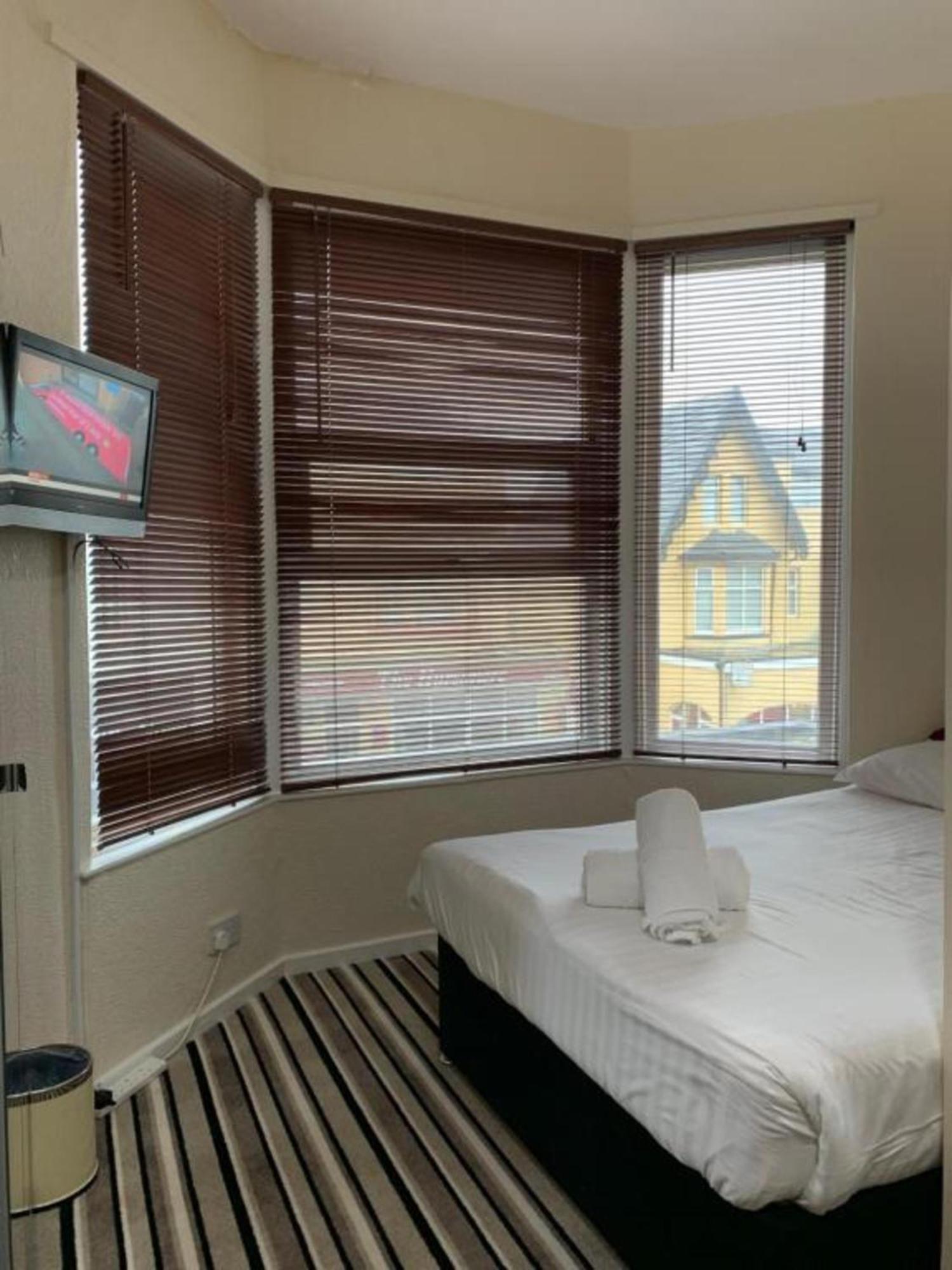 Hotel Oyo Wave Crest Blackpool