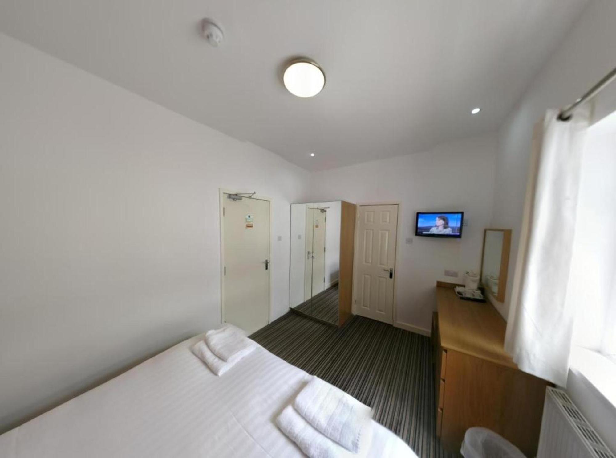 Hotel Oyo Wave Crest Blackpool