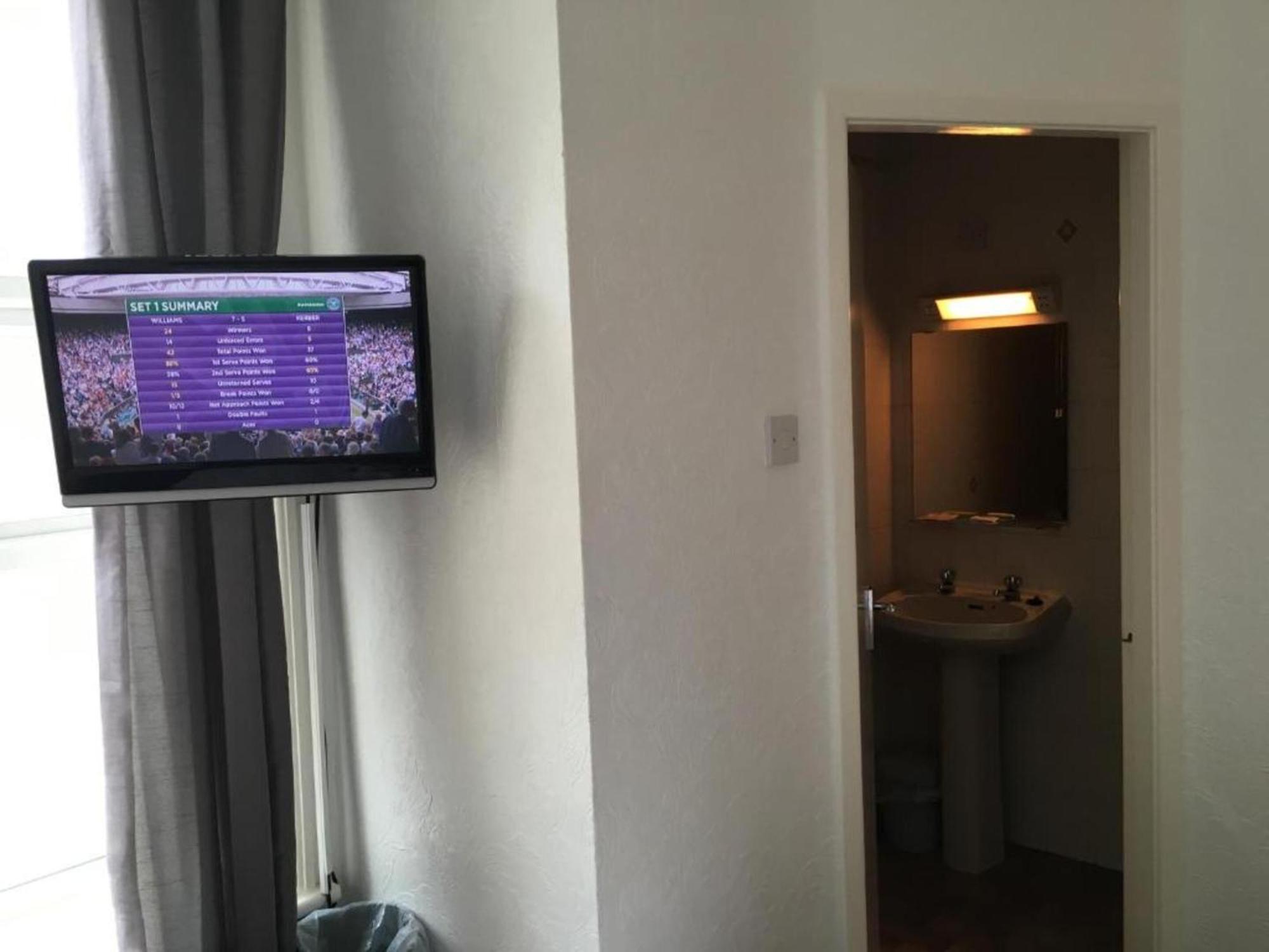 Hotel Oyo Wave Crest 4*